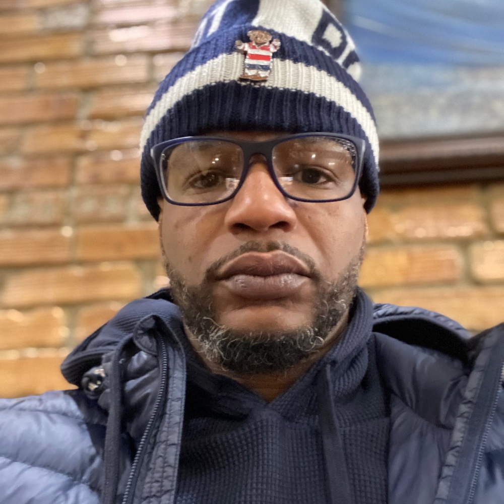 Meet your Posher, Buddy